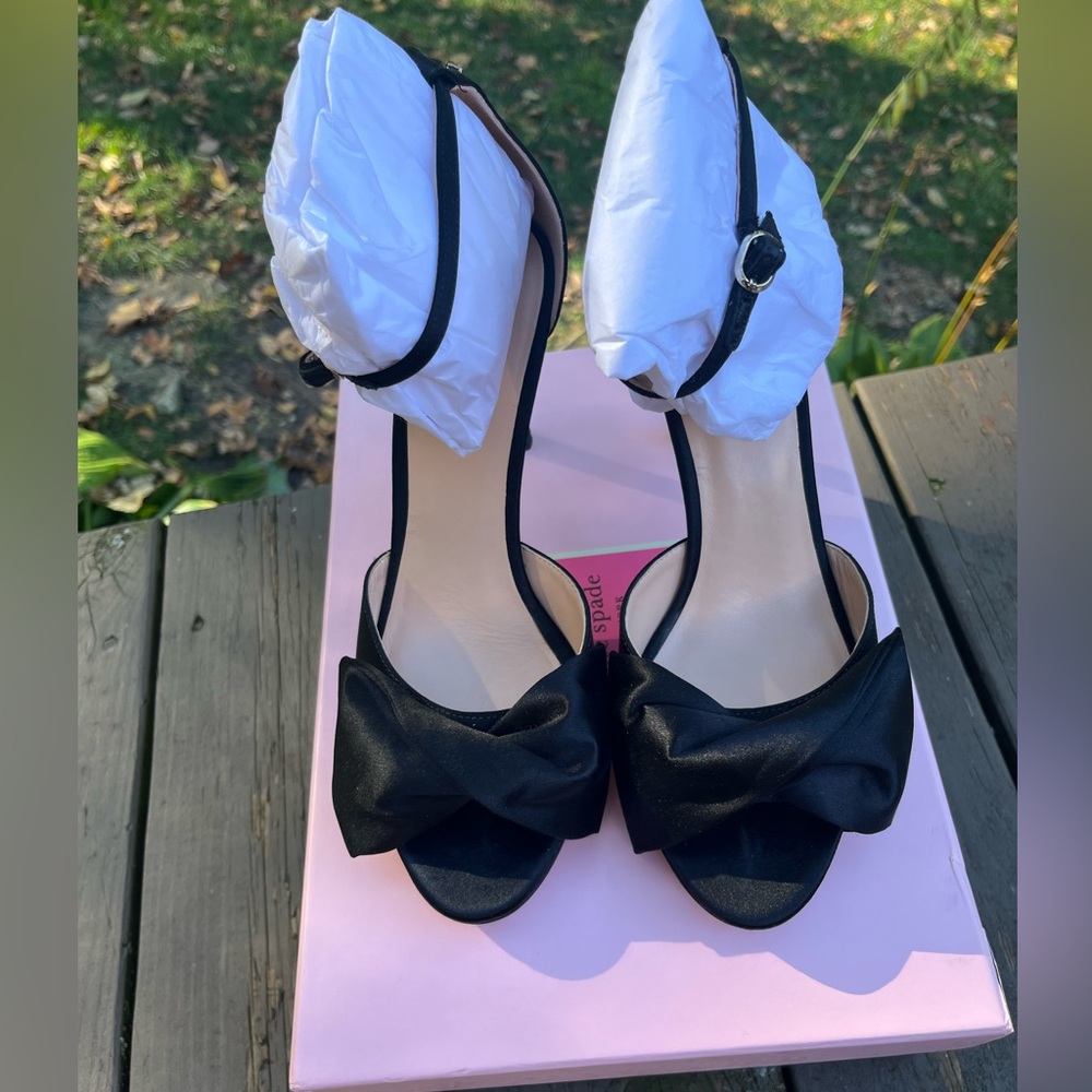 ♠️KATE SPADE BRIDAL BOW BLACK SATIN HEELS SANDALS 9 - Picture 8 of 13